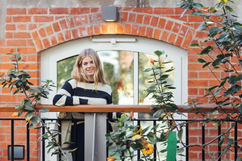 Student Niamh inside the Palm House
